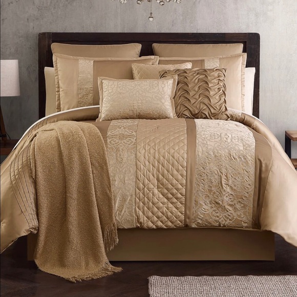 Meet The Posher, Hi I’m Melinda. 😊 - Picture 5 of 8